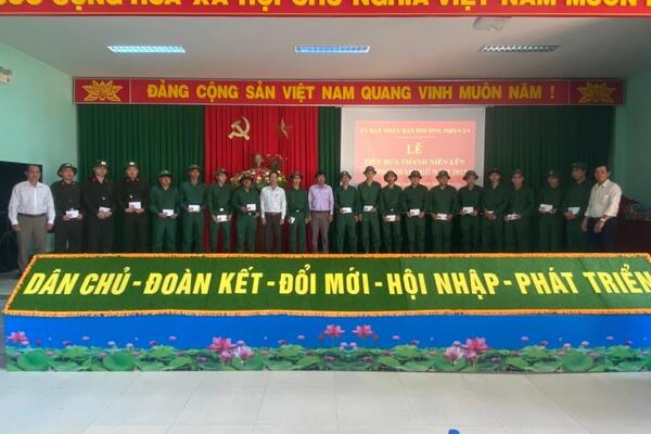 Lễ tiễn đưa thanh niên lên đường nhập ngũ năm 2023